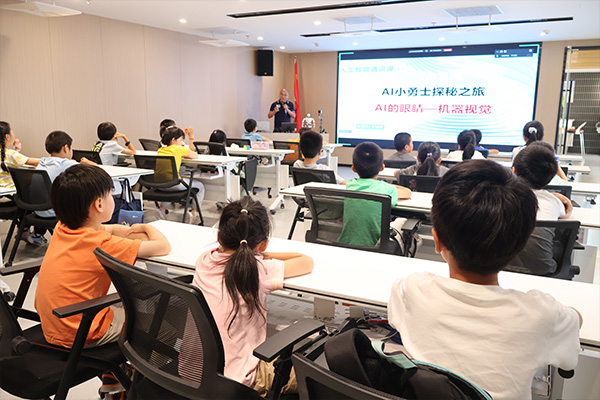 受欢迎的AI实验箱2026推荐，高适配性解析